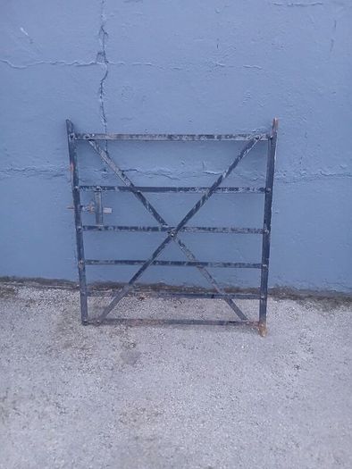 gate