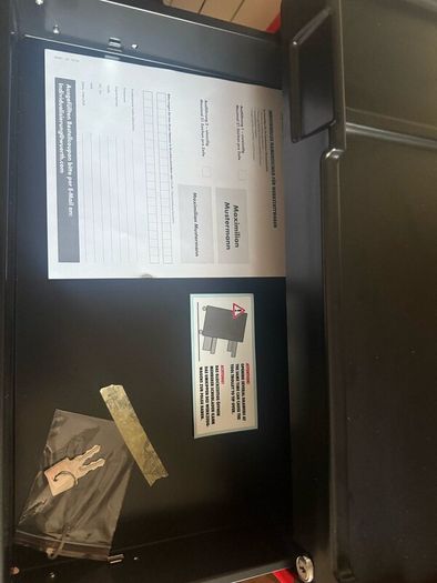 Wurth 8.4 rolling tool box