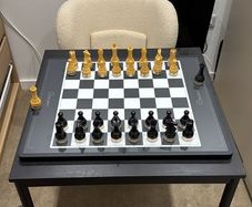 CHESSNUT MOVE Robotic chessboard
