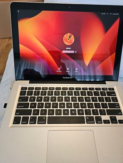 macbook pro i7 early 2011