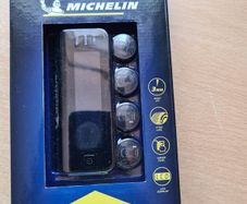 Tyre pressure kit