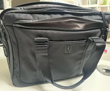 Travelpro Altitude expansion briefcase