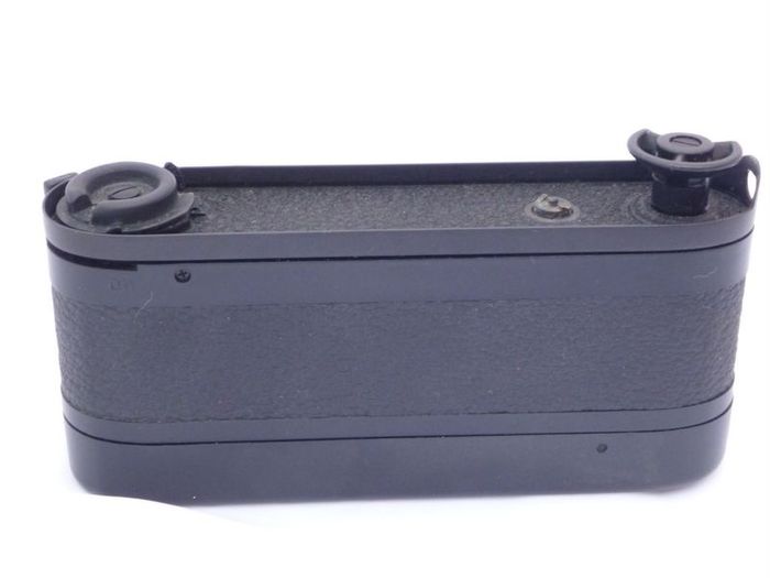 Leica Winder M4-2 For M4-P / M4-2 / MD2 / M6 / M6 TTL/ M7 / MP - Motor Serial Number 14227.