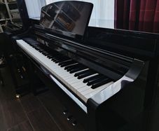 Yamaha Clavinova CSP-170 Digital Piano (Polished Ebony) Premium Model