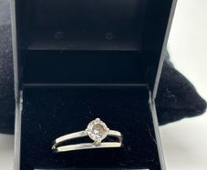 925 Silver Solitaire CZ Ring
