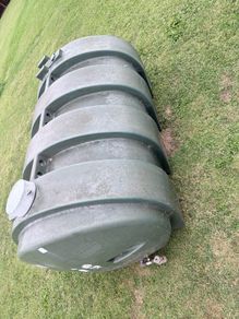 Oil tank