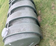 Oil tank
