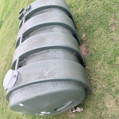 Oil tank