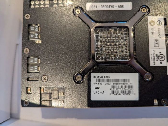 MSI Radeon R9 295x2