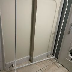 clothes rail