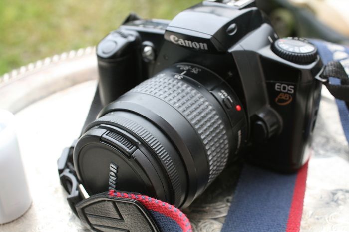 Canon Eos 88 (eos 3000 )+ Ef 35-80mm Lens