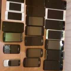 Joblot of 21 Mobile Phones for parts or repair