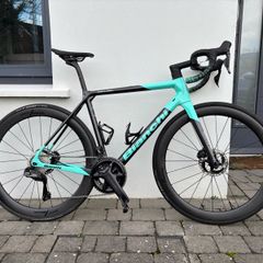 Bianchi Specialissima Disc (2021) - Ultegra Di2