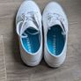 Ladies Converse size 4 Image 4