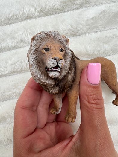 Schleich Lion Adult Animal Figure 2007 Retired 14373 Used Please see pictures