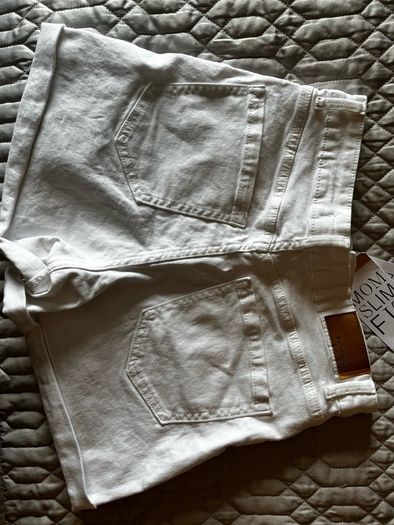 Stradavarius Mom Fit Shorts-Size:10