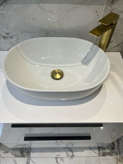 Ex Display Galsaky Gloss White 800 Wall hung vanity unit