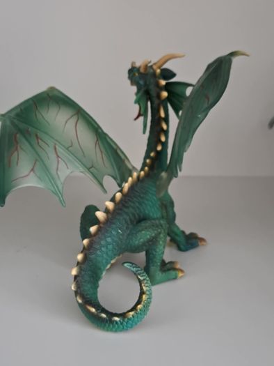 schleich dragon