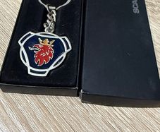 Car logo key ring Scania