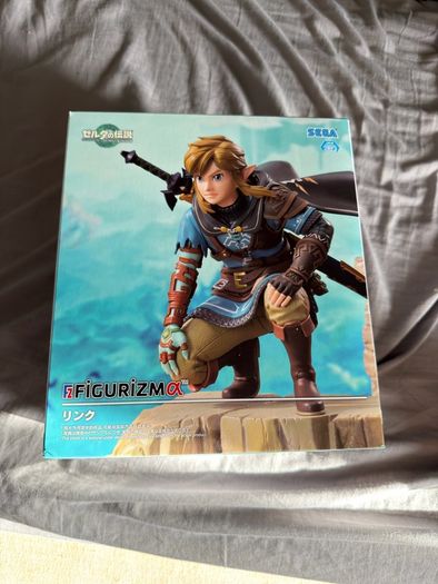 zelda statue