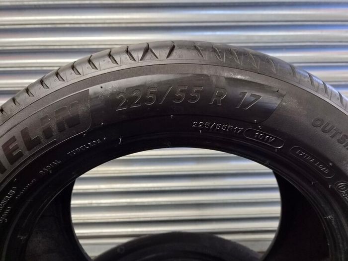 225/55R17 Michelin (Pair)