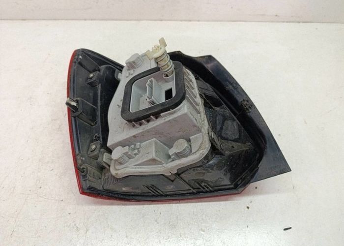 Volkswagen Polo V 6R Rear right rear tail light lamp 6R0945258A DLL3026