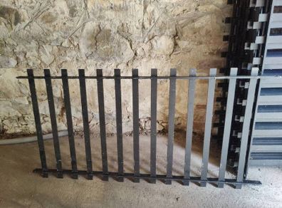 Iron Fence Garden/House (Black)