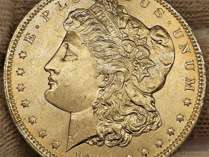 USA United States Silver 1904 O Morgan Dollar Beautiful Uncirculated Lustrous Superb!