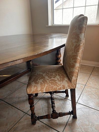 Large Solid Oak Dining Table & 12 Chairs