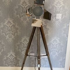 tripod floor lamp