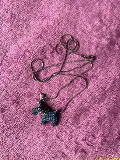 Avoca chain with dog and bone pendants