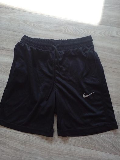 Nike shorts size 8 - 9 Years