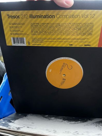 10e each Techno 12" vinyl