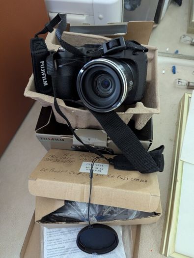 Fuji Finepix S2980 Camera