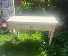 Vintage-Style Painted Wooden Console Table with Two Drawers