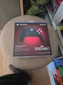 Spiderman PS5 controller