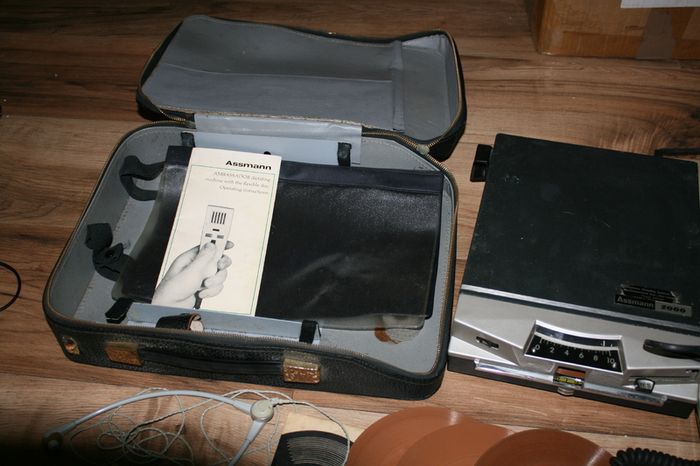 Antique Assmann 2000 - the Dictation Machine with Re-recordable Magnetic Records