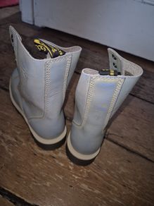 Dr Martens 10 hole Sky Blue