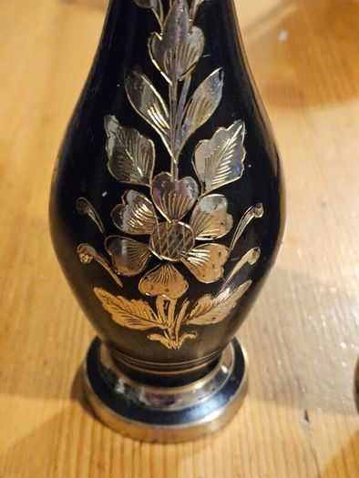 3 X Pairs Of Vases. Porcelain And Metal All In Good Condition. See Photos For Same.