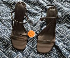 new chocolate brown mid heels