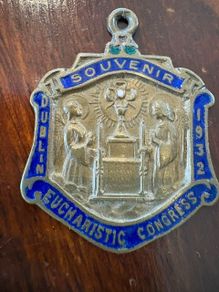 Original 1032 Dublin Eucharistic Congress Souvenir Badge