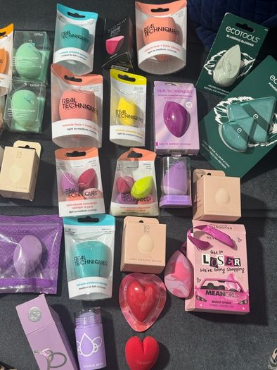 Different brand brand new makeup sponges