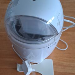 Ice cream maker