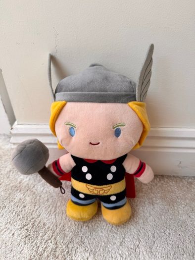 Universal Studios Marvel Thor Avengers approx. 25 cm. Used Please see photos