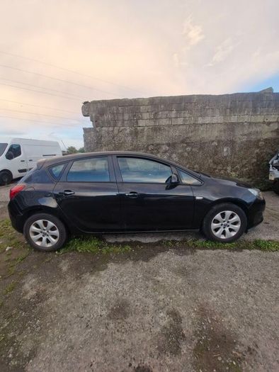 152 Opel Astra Breaking 1.7D