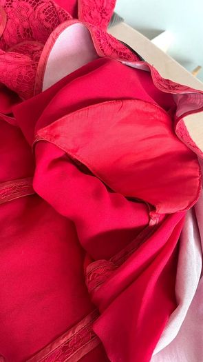 Louise Kennedy occasion red suit