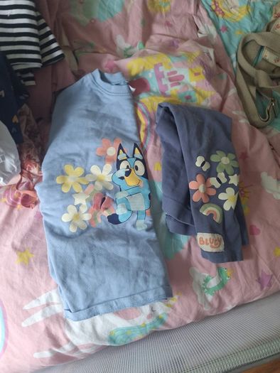 Girls clothes Age 5 bundle 20euro