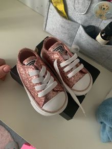 girls converse BNIB