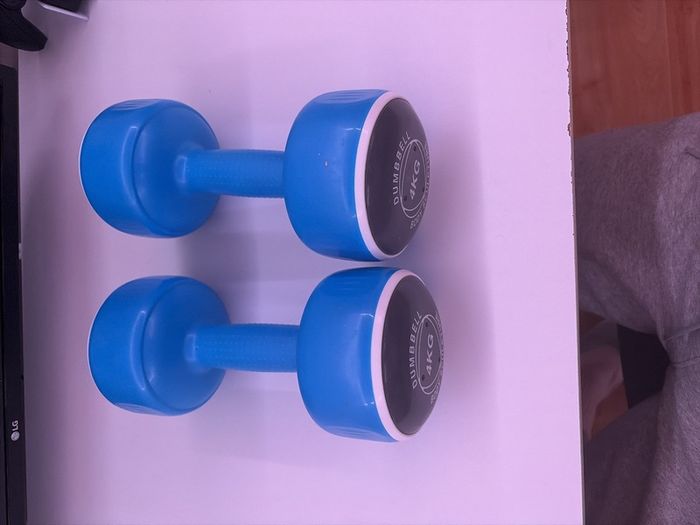 4kg dumbbell pair