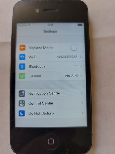 Apple Iphone 4, 8GB, Vodafone Network, in excellent condition and working Great
